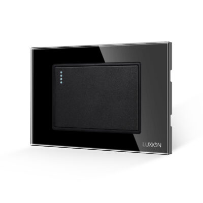 Intrerupator Simplu Mecanic LUXION cu Rama din Sticla, Standard Italian, 3M culoare neagra