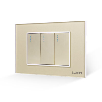Intrerupator Triplu Mecanic LUXION cu Rama din Sticla, Standard Italian, 3M culoare aurie